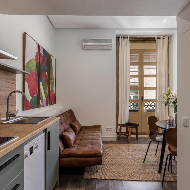 Queen's Puerta del Sol Boutique I - Alojamiento Corta Estancia - Appartamento con 2 Camere da Letto - 8