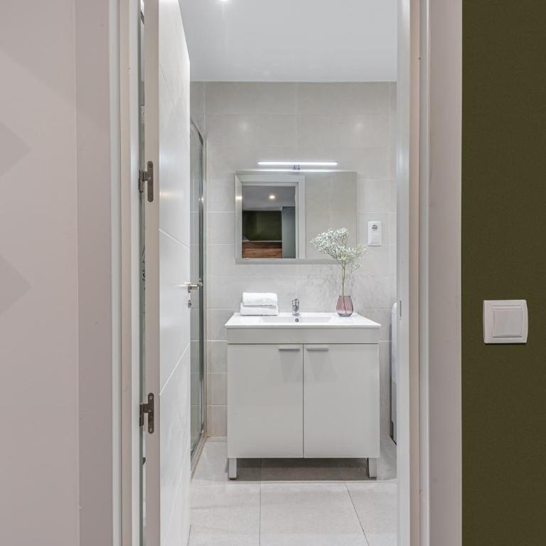 Queen's Puerta del Sol Boutique I - Alojamiento Corta Estancia - Appartamento con 2 Camere da Letto - 18