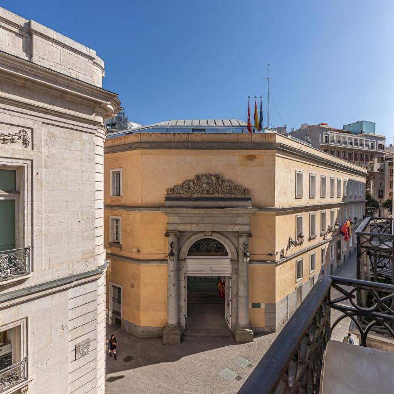Queen's Puerta del Sol Boutique I - Alojamiento Corta Estancia - Appartamento con 2 Camere da Letto - 24