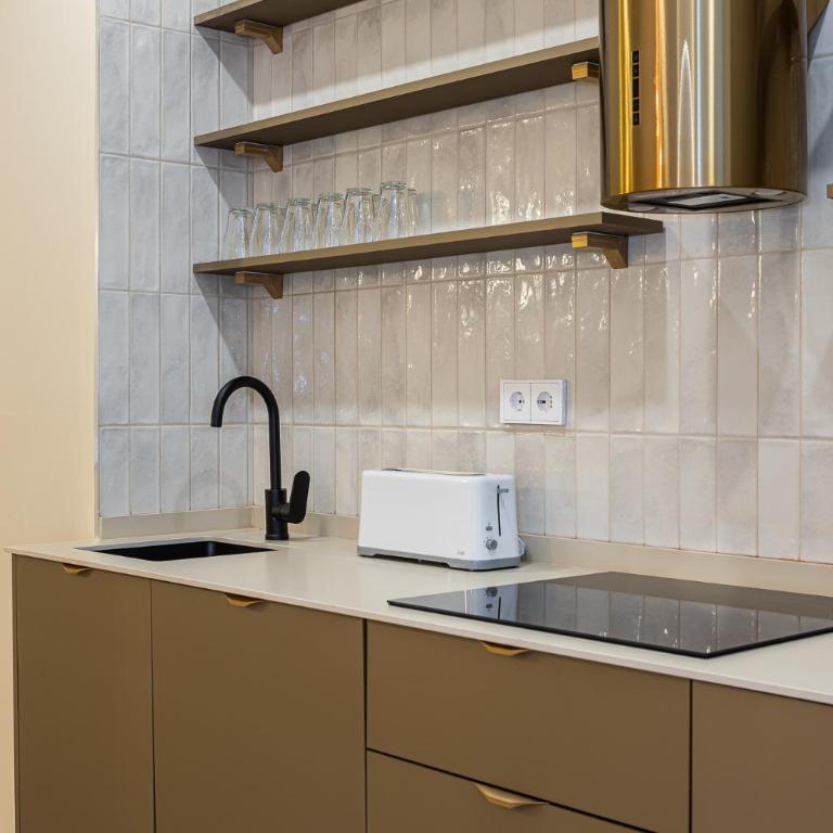Queen's Chamberí Boutique I - Alojamiento Corta Estancia - Apartment mit 4 Schlafzimmern - 7