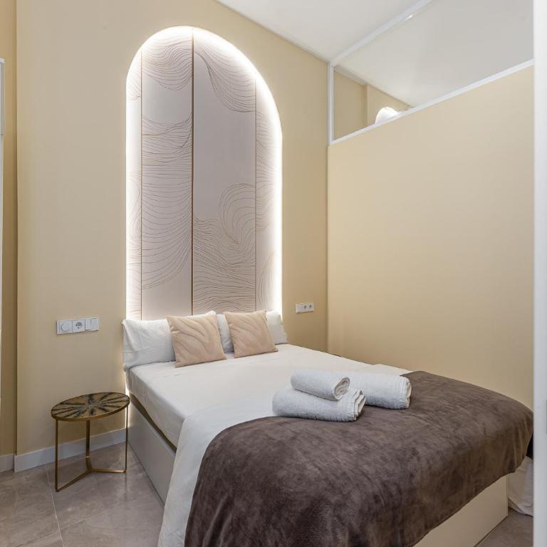 Queen's Chamberí Boutique I - Alojamiento Corta Estancia - Apartment mit 4 Schlafzimmern - 12