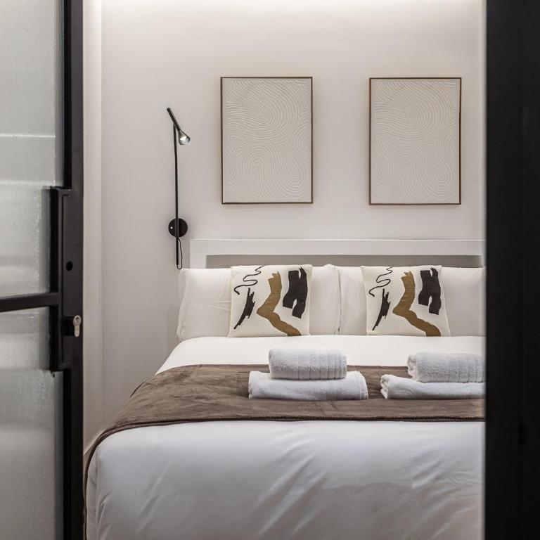 Queen's Plaza España Boutique - Alojamiento Corta Estancia - Doppelzimmer mit eigenem Bad - 2