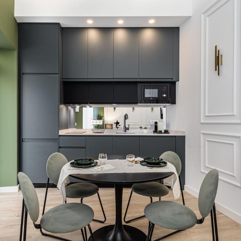 Queen's Chamberí Boutique II - Alojamiento Corta Estancia - Apartment mit 3 Schlafzimmern - 5