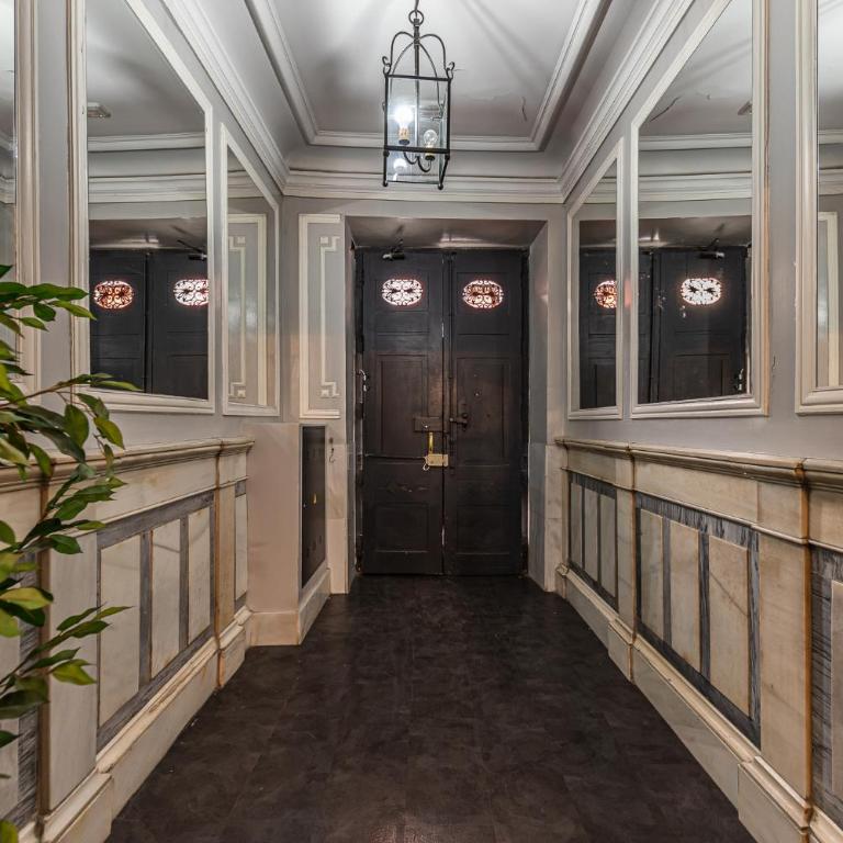 Queens Plaza Mayor II - Alquiler Corta Duración - Apartment mit 3 Schlafzimmern - 48