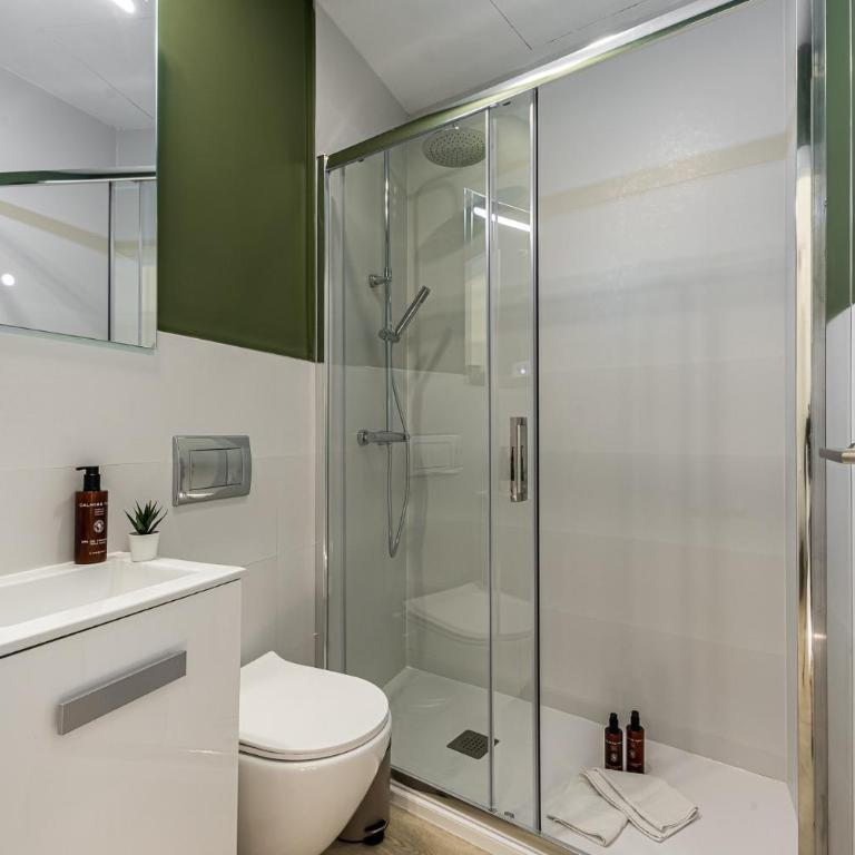 Queen's Chamberí Boutique II - Alojamiento Corta Estancia - Apartment mit 3 Schlafzimmern - 28