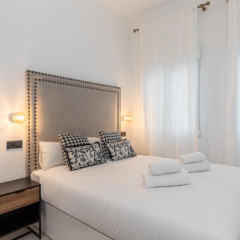 Queen's House Chueca Madrid - Chambre Double avec Salle de Bains Privative - 2