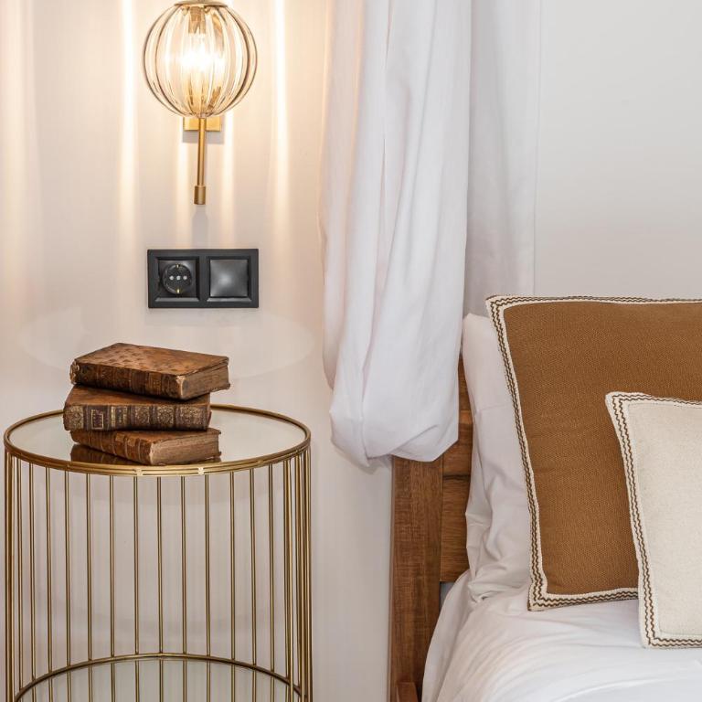 Queen's House Chueca Madrid - Chambre Double avec Salle de Bains Privative - 4