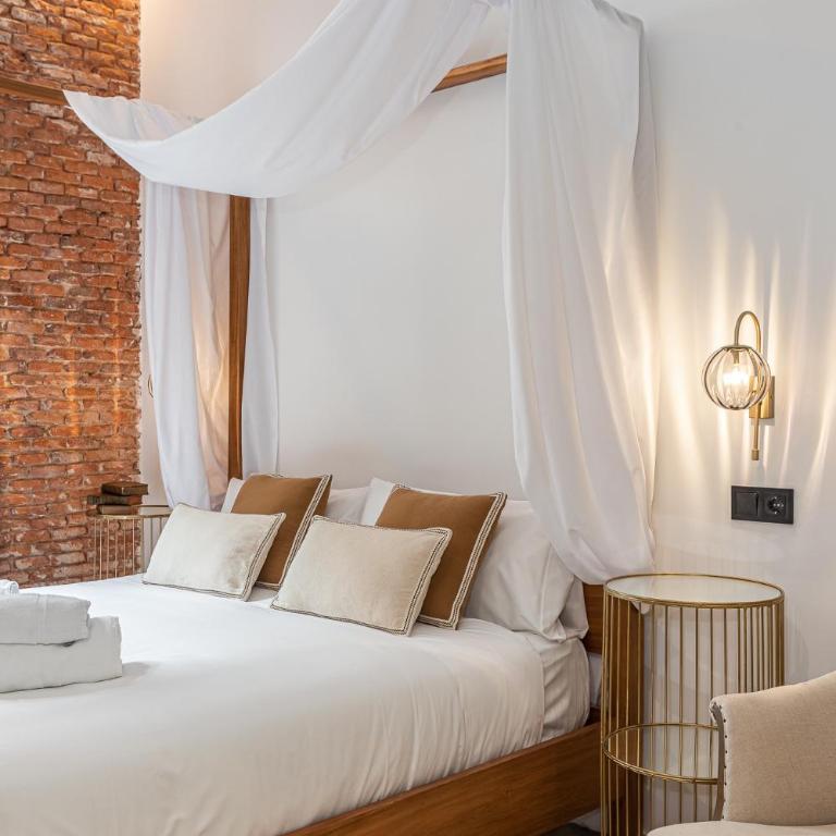 Queen's House Chueca Madrid - Chambre Double avec Salle de Bains Privative - 8