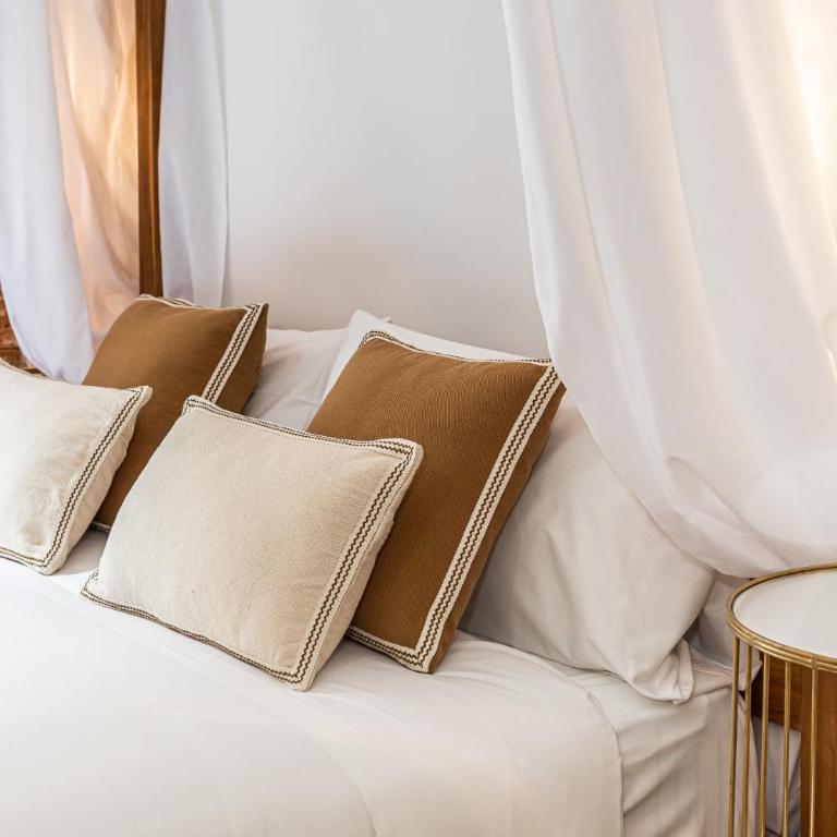 Queen's House Chueca Madrid - Chambre Double avec Salle de Bains Privative - 9