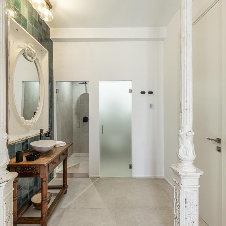 Queen's House Chueca Madrid - Chambre Double avec Salle de Bains Privative - 5