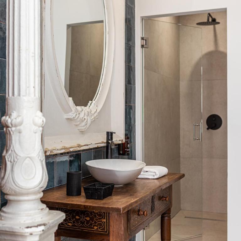 Queen's House Chueca Madrid - Chambre Double avec Salle de Bains Privative - 9