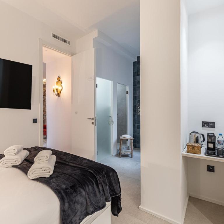 Queen's House Chueca Madrid - Chambre Double avec Salle de Bains Privative - 3