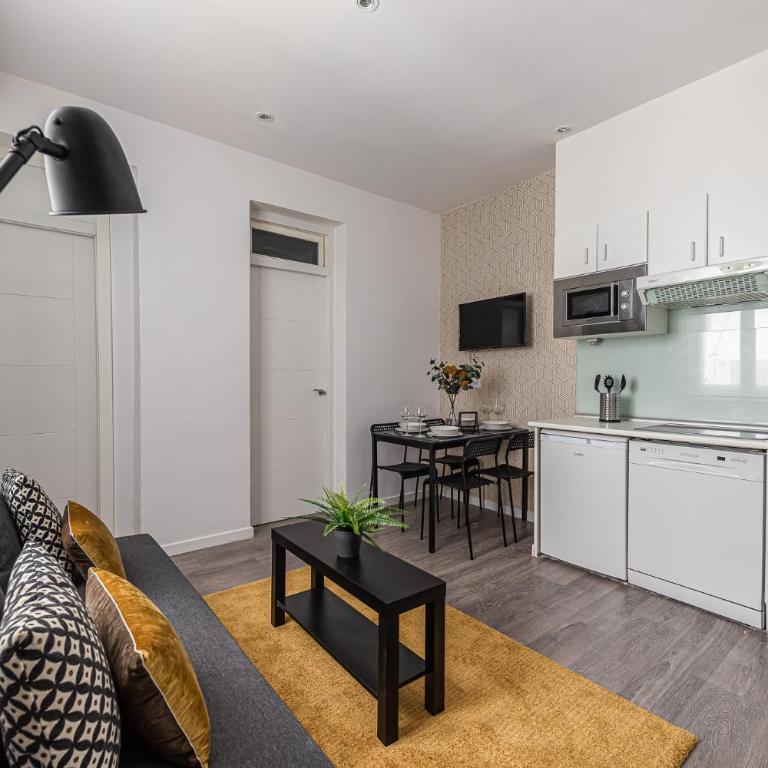 Queens Chueca III - Alquiler Corta Duración - Appartamento con 2 Camere da Letto - 1