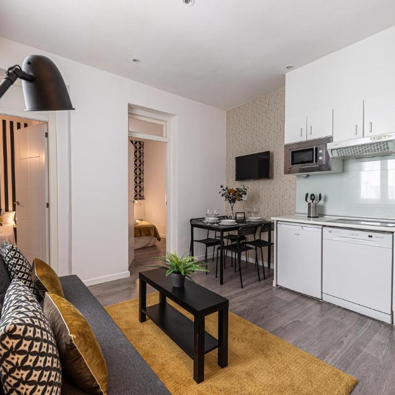 Queens Chueca III - Alquiler Corta Duración - Appartamento con 2 Camere da Letto - 2