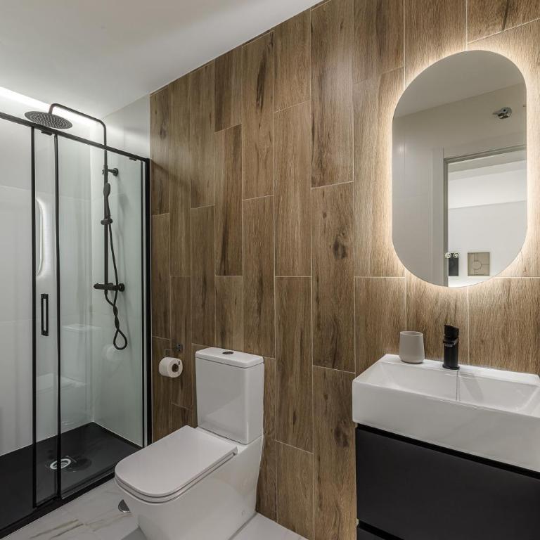 Queen's Plaza España Boutique - Alojamiento Corta Estancia - Doppelzimmer mit eigenem Bad - 4