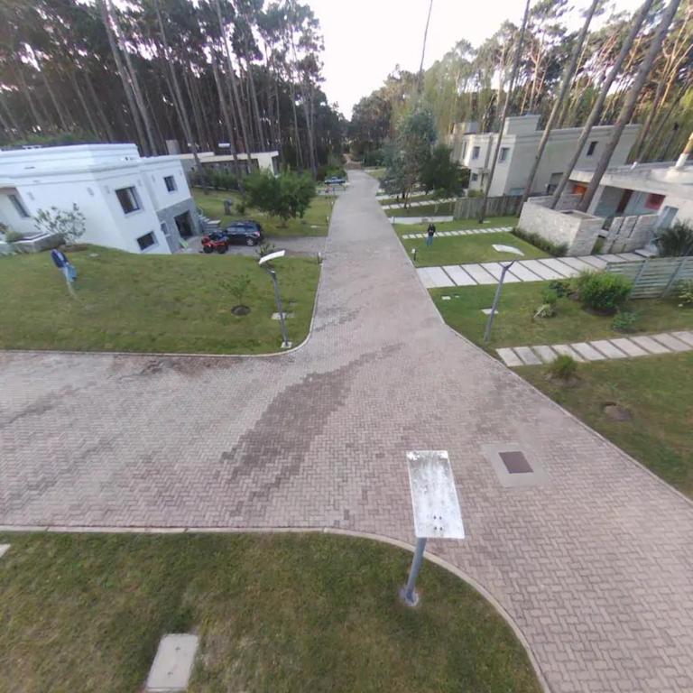 Barrio Cerrado Parada 30 IDEAL PARA 2 FAMILIAS con hijos - Casa de 5 dormitorios - 30