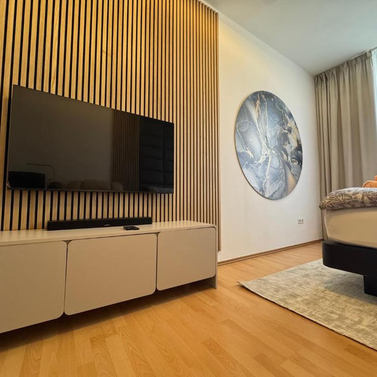 Isartor Rooms - SHARED BATHROOM - Chambre Double avec Salle de Bains Commune - 5