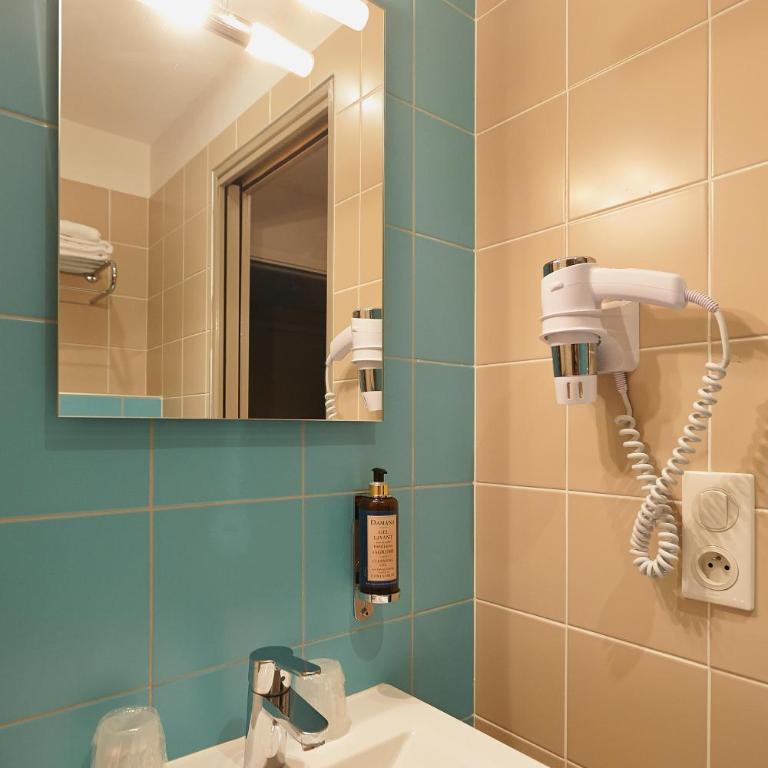 Cit'Hotel Les Alizés - Chambre Double Confort - 1