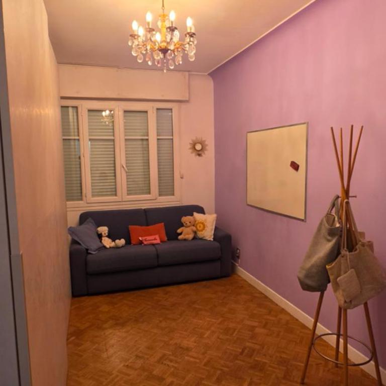 Elena Residence -- 3 Rooms--Balcony & Terrace - Appartement 2 Chambres - 8