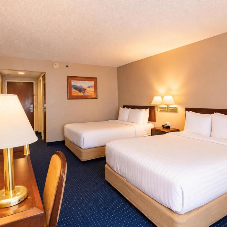 Wyndham Garden Monterrey Norte - Habitación Doble Business para no fumadores - 2 camas dobles - 1