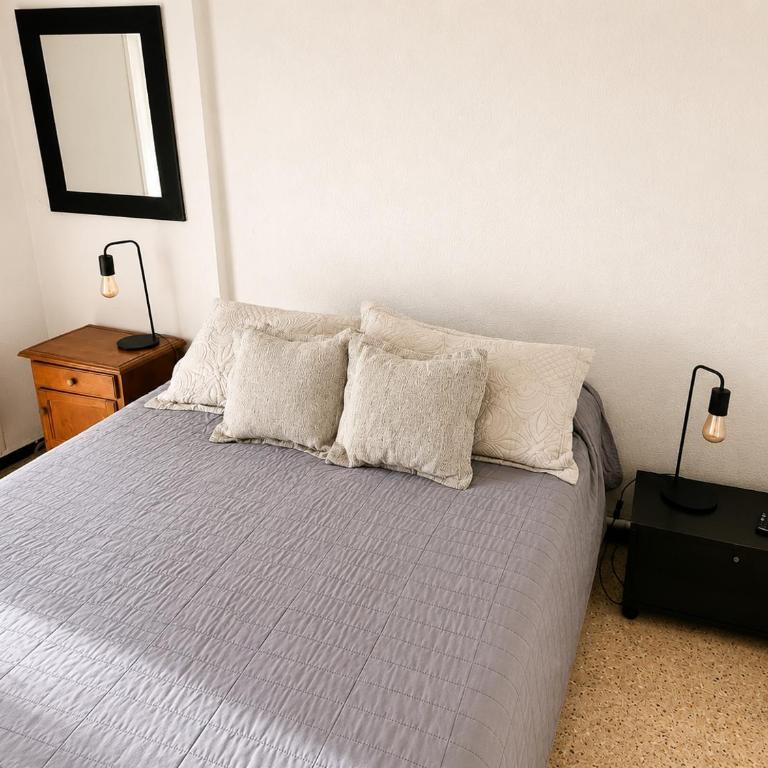 Depto en Edificio Maral 14 soleado céntrico funcional Zona Guemes - One-Bedroom Apartment - 10
