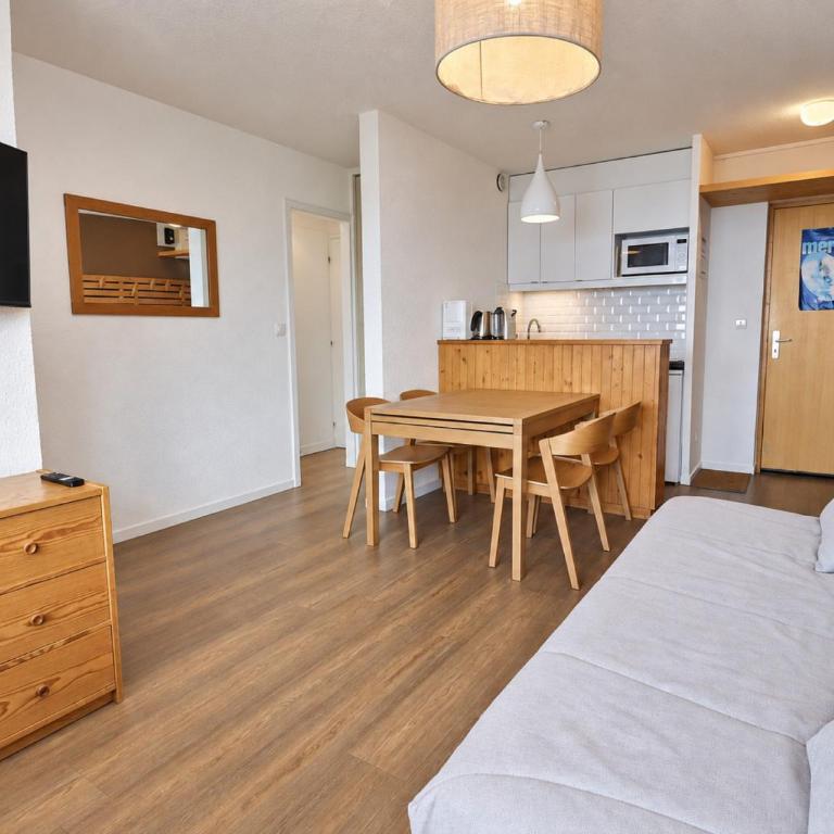 2 Pièces Calme avec Balcon à Méribel, Pour 4 Pers. - One-Bedroom Apartment - 17