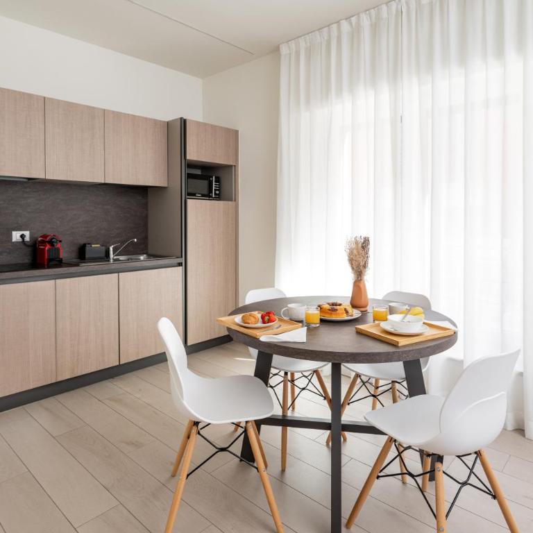 Mamma Mia Holidays - Nettuno Apartment - Deluxe One-Bedroom Apartment with City View - 10