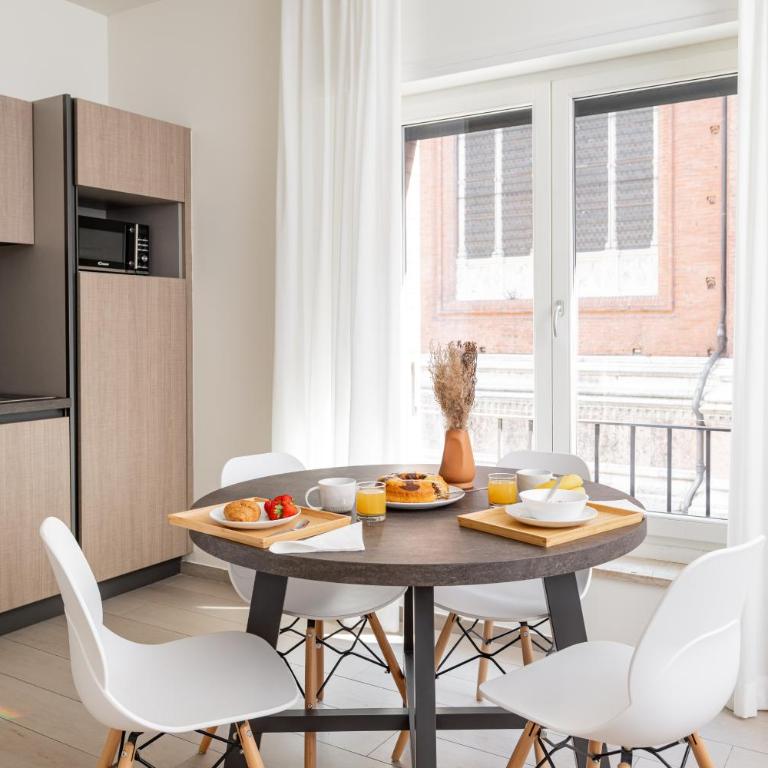 Mamma Mia Holidays - Nettuno Apartment - Deluxe One-Bedroom Apartment with City View - 4