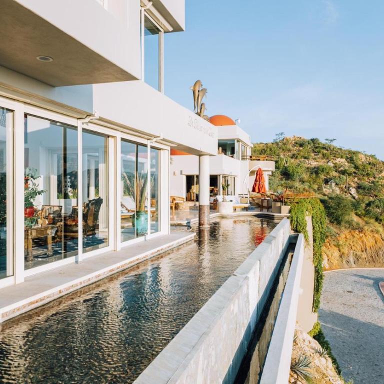 Pedregal Villa with 75-ft Pool and Panoramic Views - Villa - 98