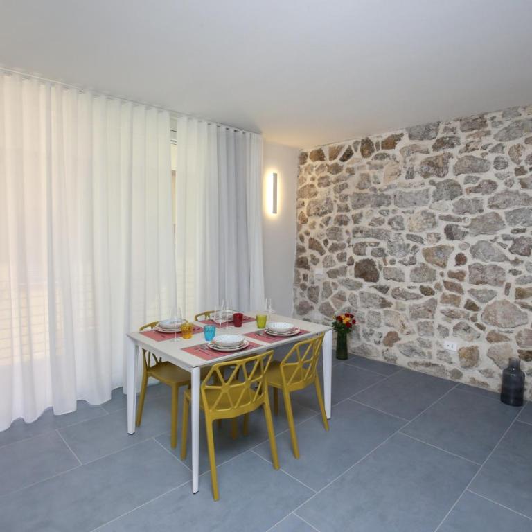 Suite HollidayHouse - vista mare - Appartamento Loft con 1 Camera da Letto e Balcone - 5