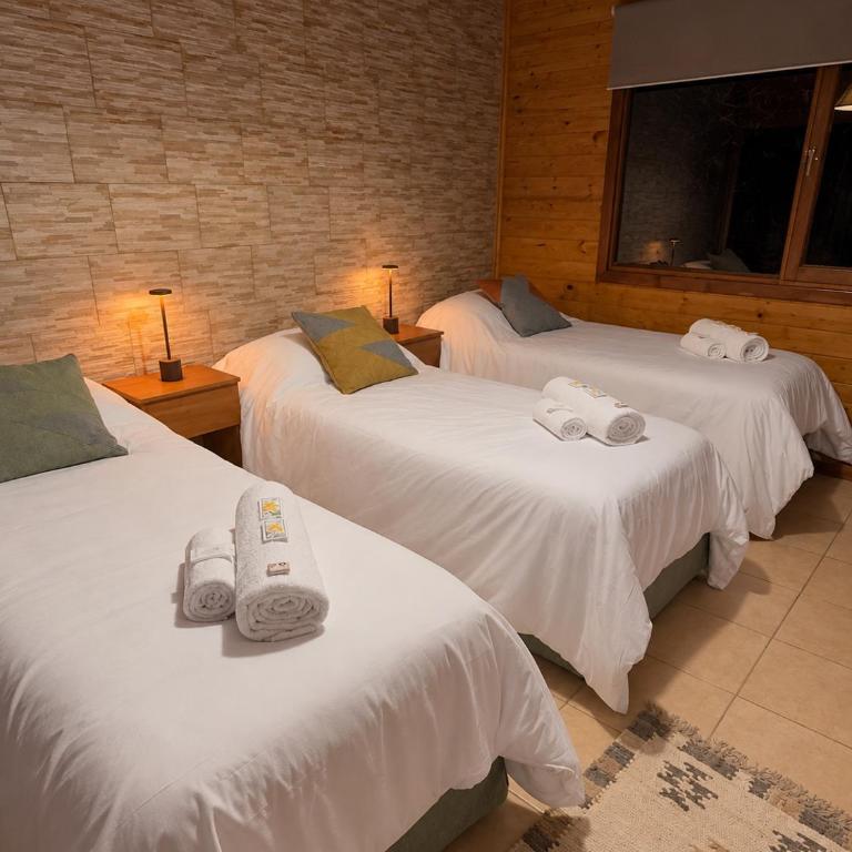 Hosteria Rukahué - Habitación Triple con baño privado - 1