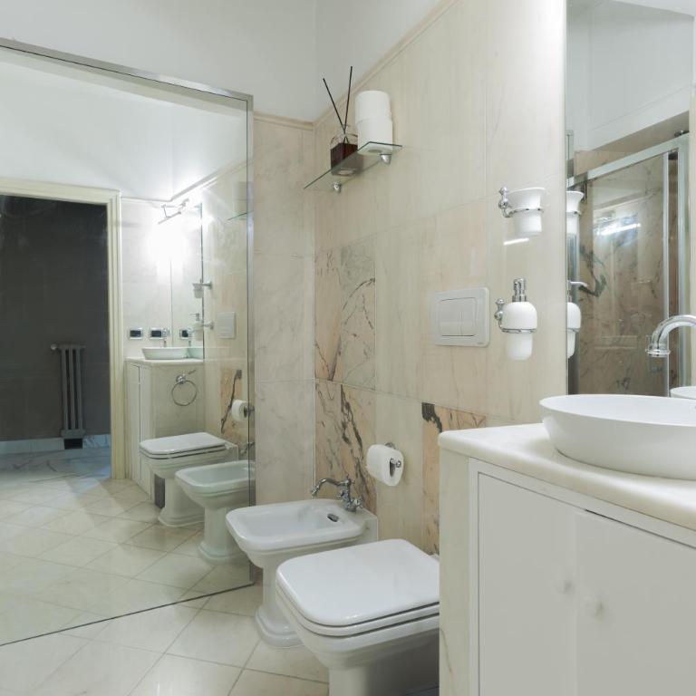 Vista Ara Pacis - Appartamento Storico di Lusso 5 min Piazza di Spagna - Appartamento con 2 Camere da Letto - 21