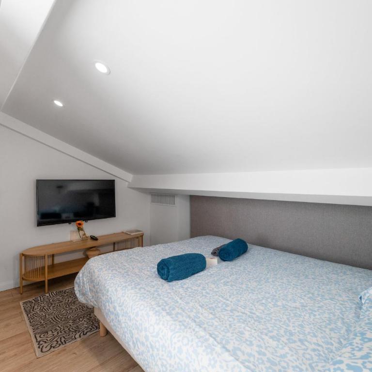 3BR Duplex w/ Balcony & A/C - Port of Nice | By Airnest - Appartamento - 37