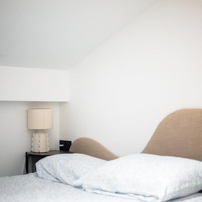 3BR Duplex w/ Balcony & A/C - Port of Nice | By Airnest - Appartamento - 18