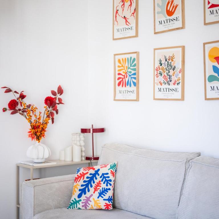 3BR Duplex w/ Balcony & A/C - Port of Nice | By Airnest - Appartamento - 9