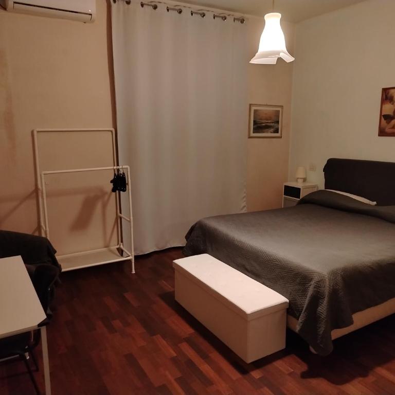 Mazzini Affittacamere - Camera Matrimoniale con Bagno Privato Esterno - 9