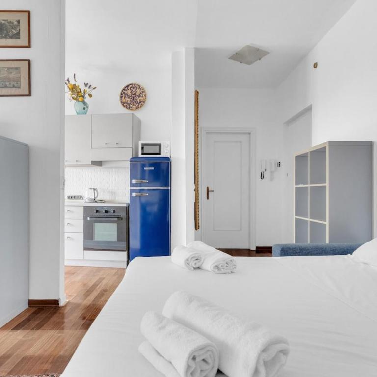 Attico Skyline Desenzano Vista Lago e Piscina - Appartamento con 2 Camere da Letto - 13