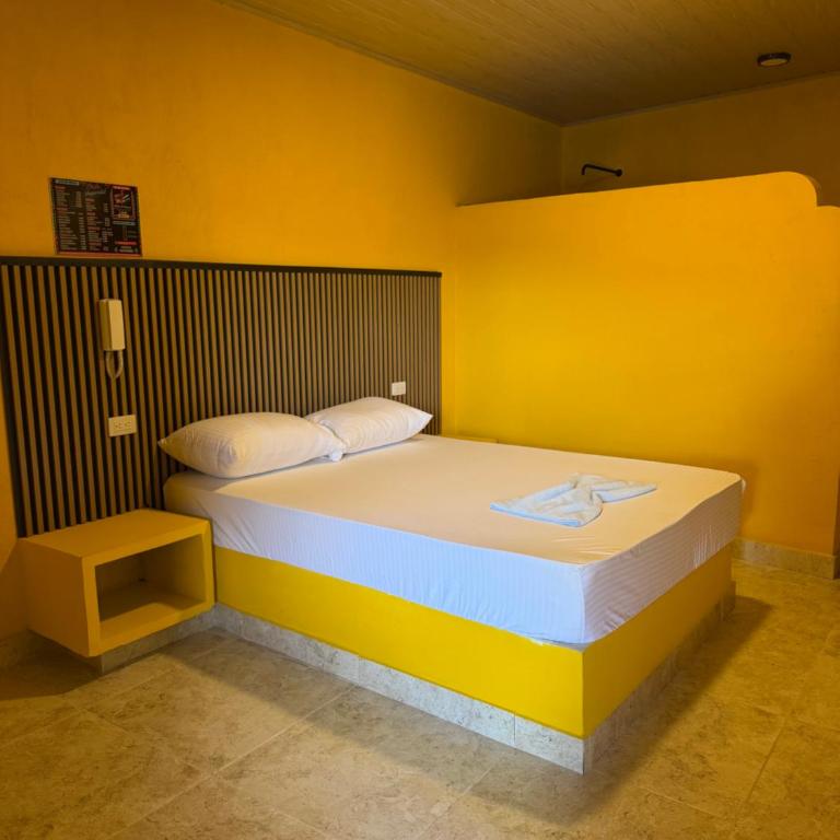 Orale Chaparrita - Habitación Doble con baño privado - 4