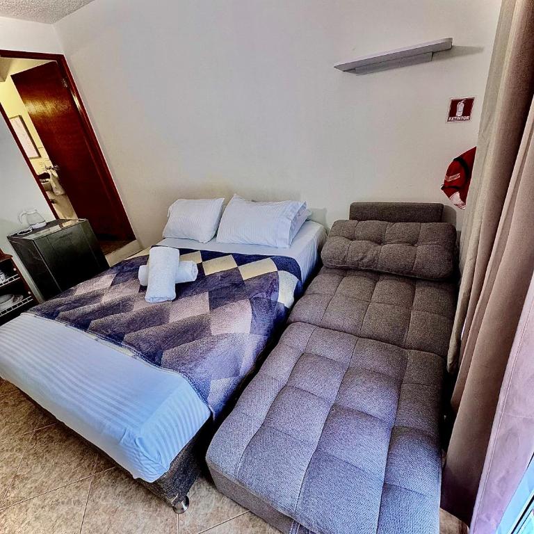 Confort, privacidad y gran ubicación en San Andrés - Habitación Doble con baño privado - 3