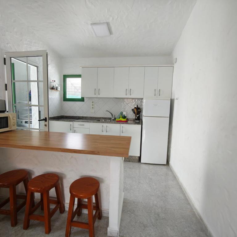 2 bedroom bungalow with parking - Casa de 2 dormitorios - 27