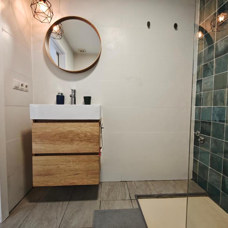 2 bedroom bungalow with parking - Casa de 2 dormitorios - 40