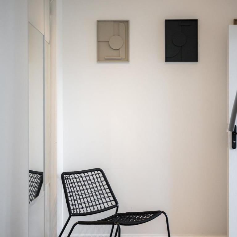 3BR Duplex for 6 - Nice Port Quarter | By Airnest - Apartamento - 18