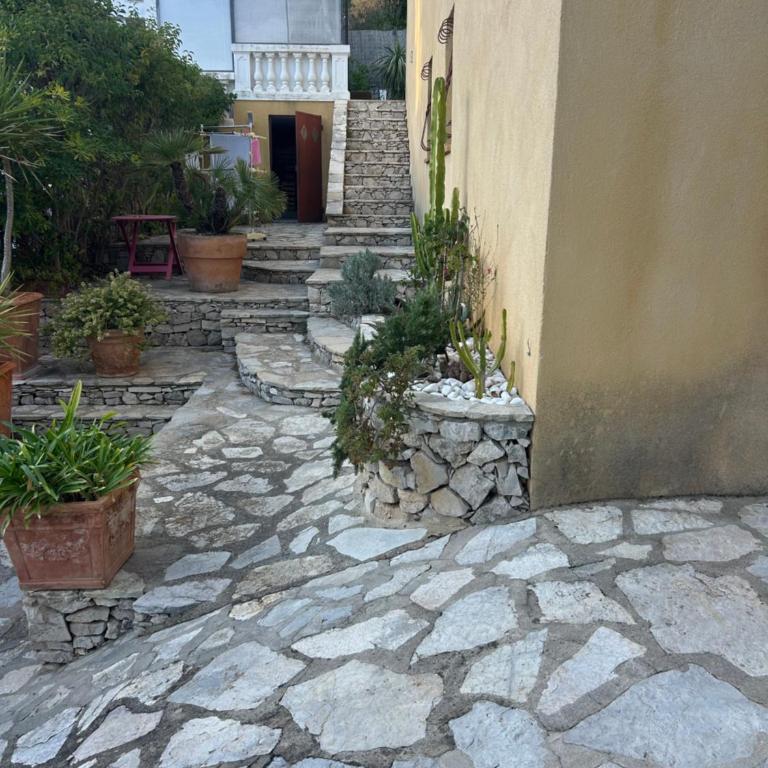 Studio rose - Chambre Double avec Terrasse - 4