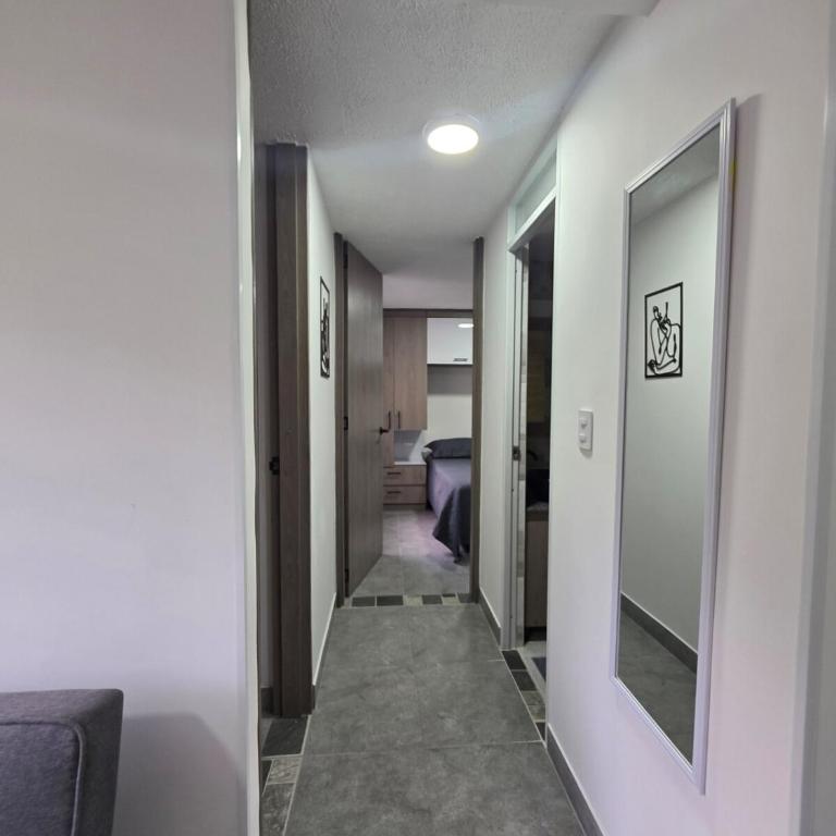 Nuevo Moderno y Equipado - Apartamento de 2 dormitorios - 24