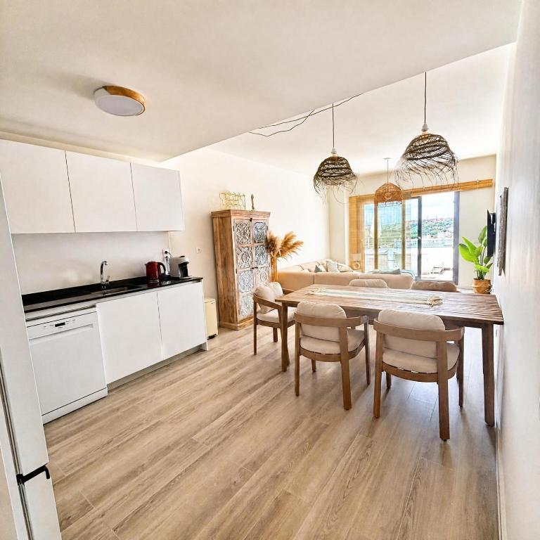 New 3-Bedroom Apartment with Panoramic Views Pool Gym & Parking in Habitat Valle Romano - Three-Bedroom Apartment - 9