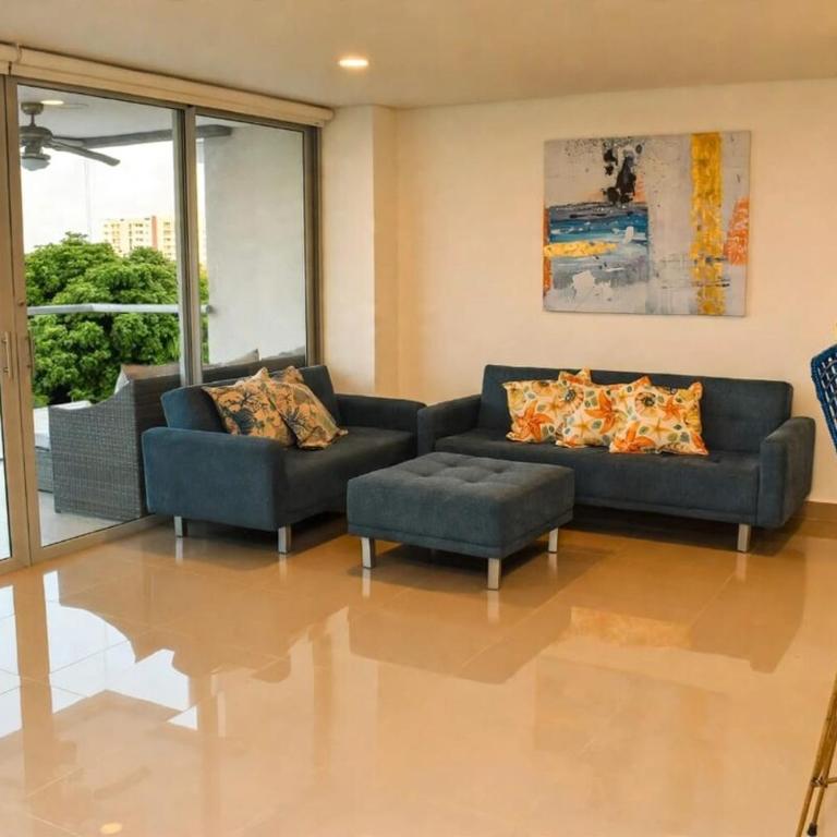 Ocean View, Infinity Pool and the Malecón del Mar - Two-Bedroom Apartment - 5