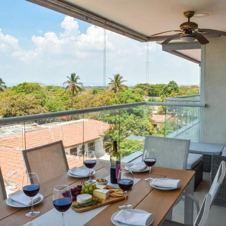 Ocean View, Infinity Pool and the Malecón del Mar - Two-Bedroom Apartment - 27