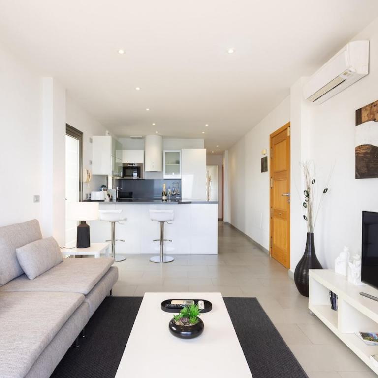 Modern Apartment with Sea Views and Terrace La Caleta - Apartamento - 10
