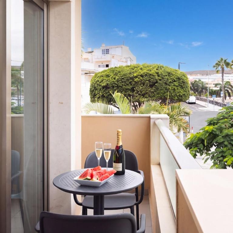 Modern Apartment with Sea Views and Terrace La Caleta - Apartamento - 5