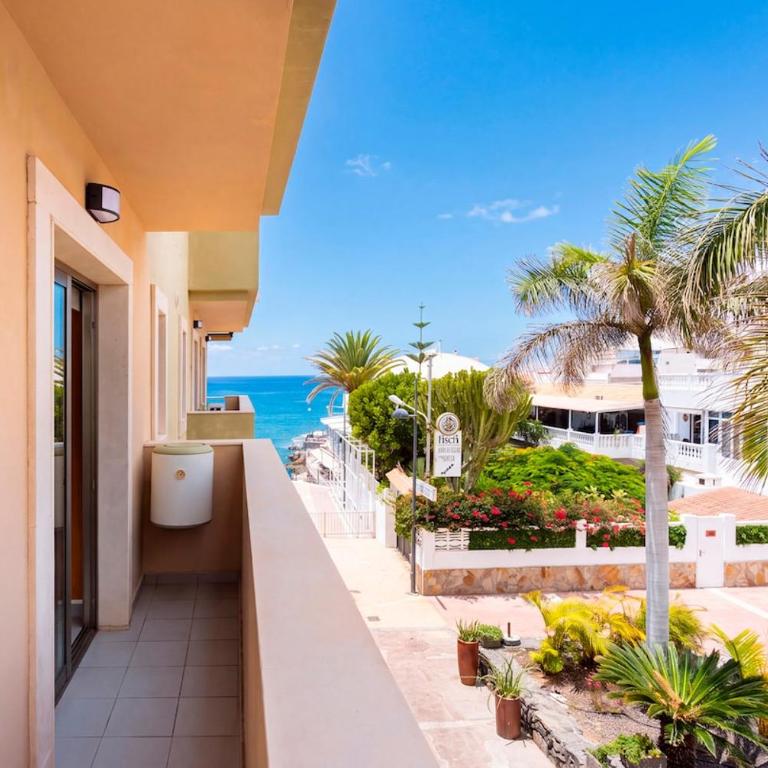 Modern Apartment with Sea Views and Terrace La Caleta - Apartamento - 26